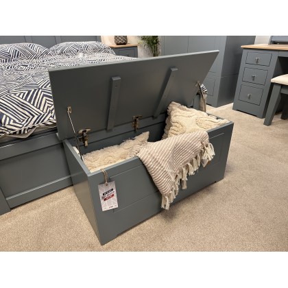 Clearance - Modo Small Blanket Box Clearance - Modo Small Blanket Box